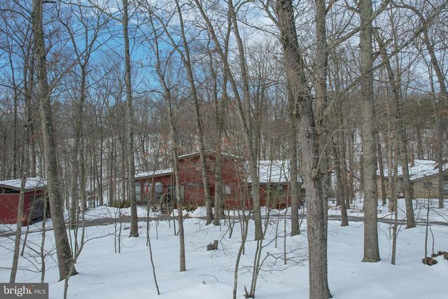 734 WALDEN RD, Hedgesville, WV 25427