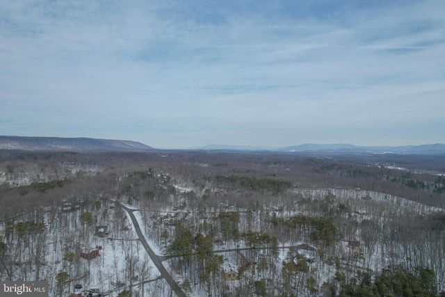 734 WALDEN RD, Hedgesville, WV 25427