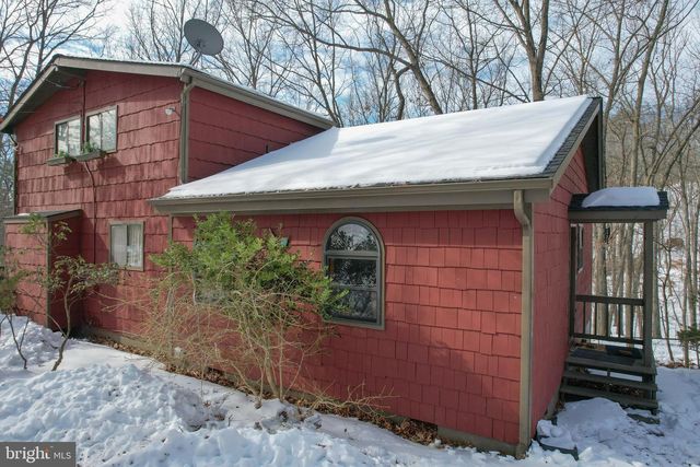 734 WALDEN RD, Hedgesville, WV 25427