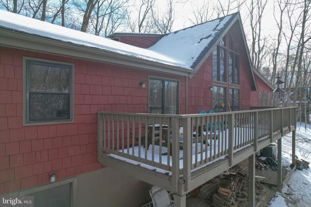 734 WALDEN RD, Hedgesville, WV 25427