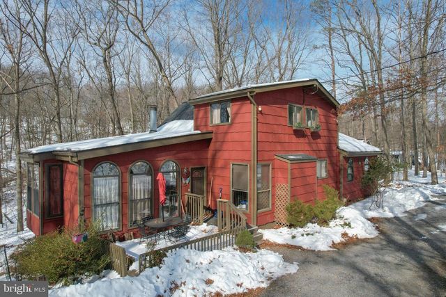 734 WALDEN RD, Hedgesville, WV 25427