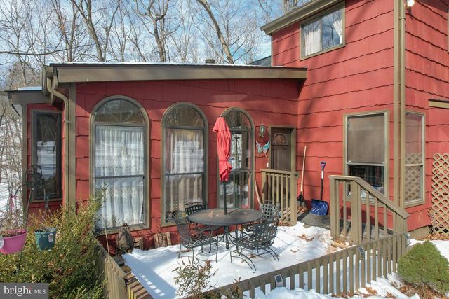 734 WALDEN RD, Hedgesville, WV 25427