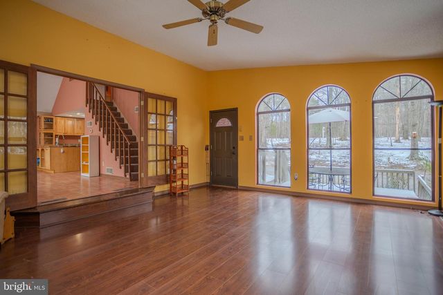 734 WALDEN RD, Hedgesville, WV 25427