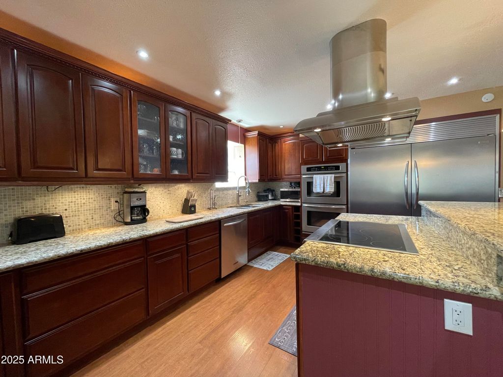 9221 N 48TH Drive, Glendale, AZ 85302 — photo 2