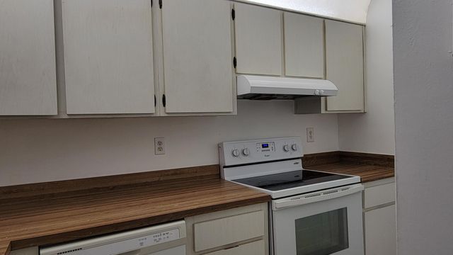3712 N University Drive I-7, Coral Springs, FL 33065