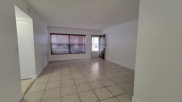 3712 N University Drive I-7, Coral Springs, FL 33065