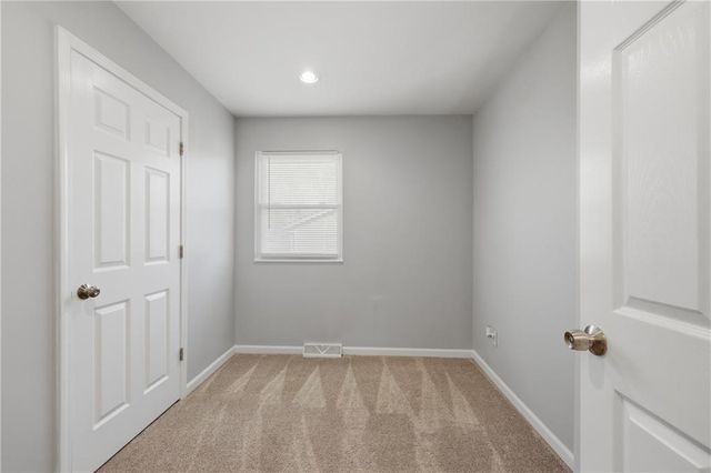 18310 E 18th Street N, Independence, MO 64058