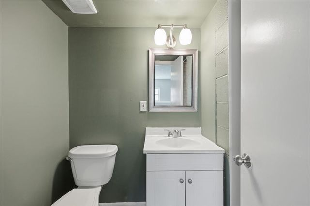 18310 E 18th Street N, Independence, MO 64058