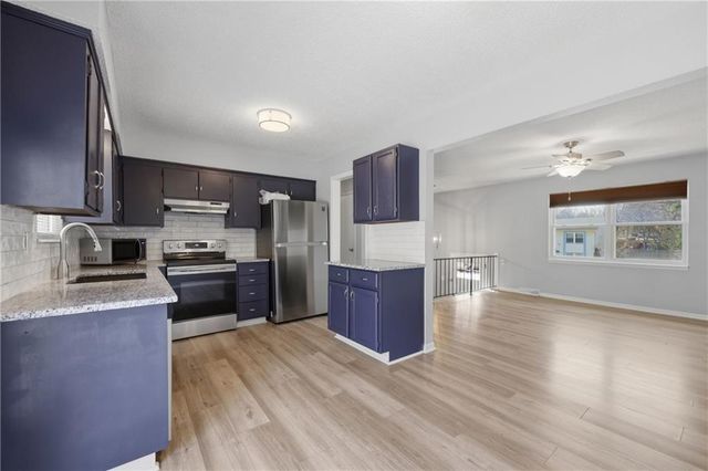 18310 E 18th Street N, Independence, MO 64058