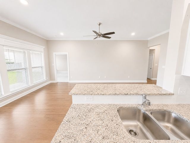 4195 Grassy Lake Drive, Bossier City, LA 71111