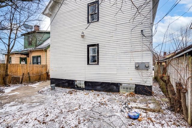 1093 E 147th Street, Cleveland, OH 44110