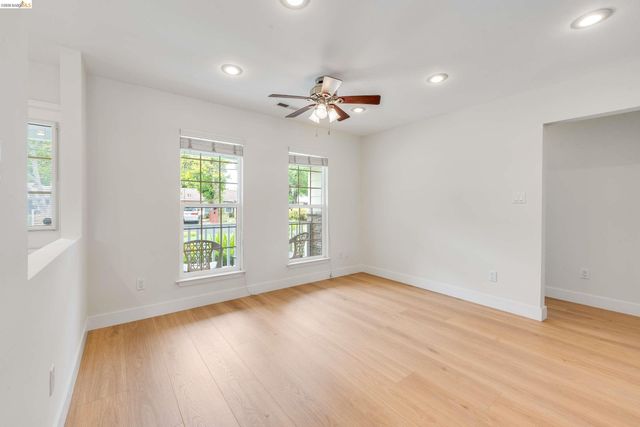 1894 Granada Dr, Concord, CA 94519
