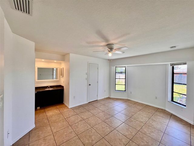 931 FAIRFAX TERRACE NW, Port Charlotte, FL 33948