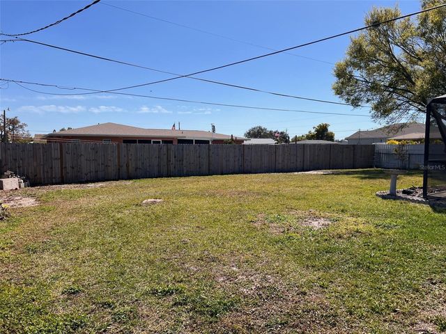 931 FAIRFAX TERRACE NW, Port Charlotte, FL 33948