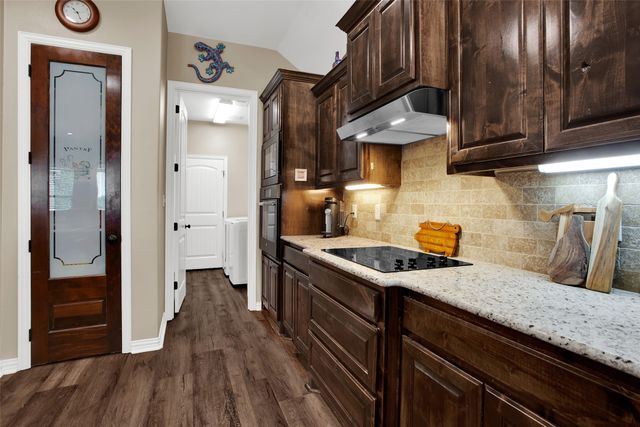 627 Bois D Arc Street, Whitesboro, TX 76273