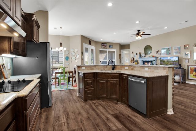 627 Bois D Arc Street, Whitesboro, TX 76273