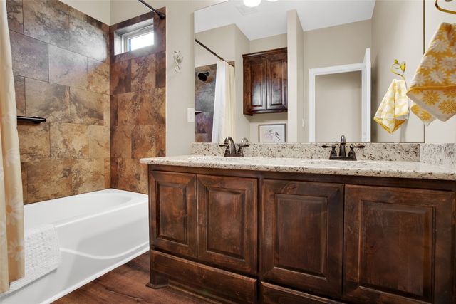 627 Bois D Arc Street, Whitesboro, TX 76273