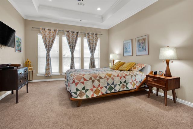 627 Bois D Arc Street, Whitesboro, TX 76273