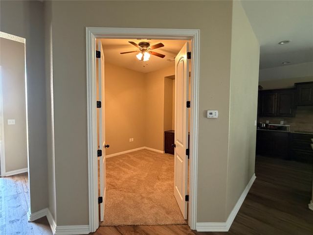 627 Bois D Arc Street, Whitesboro, TX 76273