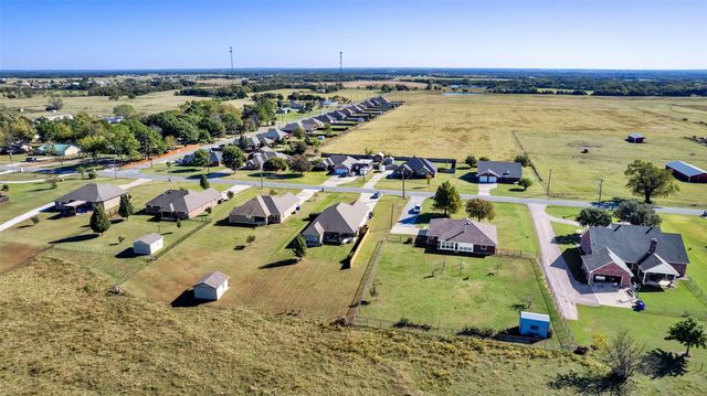 627 Bois D Arc Street, Whitesboro, TX 76273