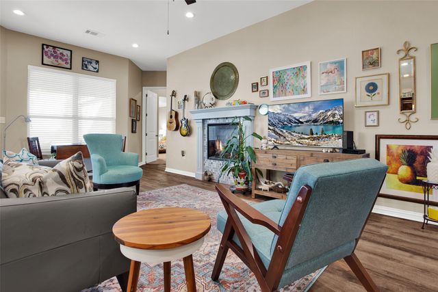 627 Bois D Arc Street, Whitesboro, TX 76273