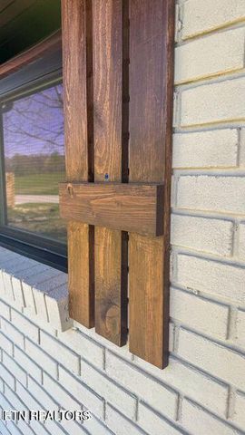 2315 Pine Grove Rd, Winfield, TN 37892