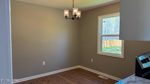 2315 Pine Grove Rd, Winfield, TN 37892