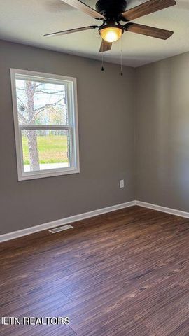 2315 Pine Grove Rd, Winfield, TN 37892