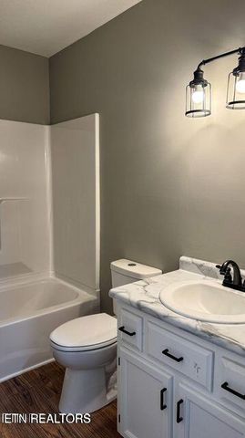 2315 Pine Grove Rd, Winfield, TN 37892