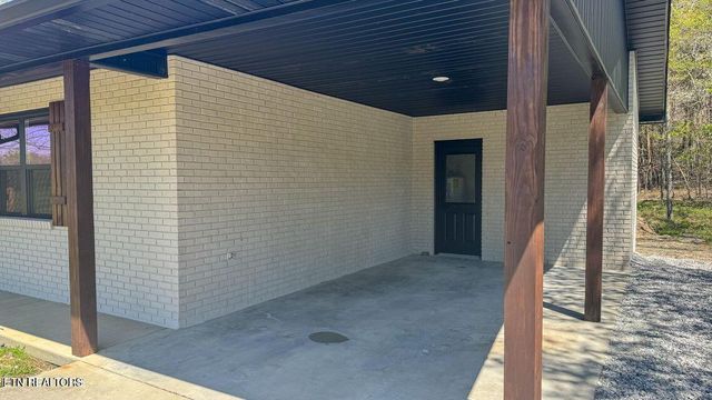 2315 Pine Grove Rd, Winfield, TN 37892