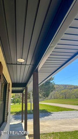 2315 Pine Grove Rd, Winfield, TN 37892