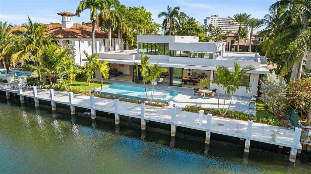 401 Royal Plaza Drive na, Fort Lauderdale, FL 33301