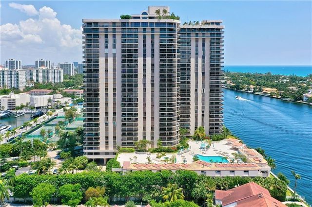 19667 Turnberry Way 20gr, Miami, FL 33180