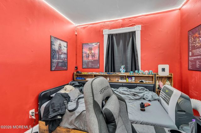 19 Bowne Avenue, Freehold, NJ 07728