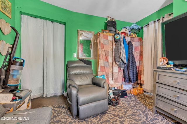 19 Bowne Avenue, Freehold, NJ 07728