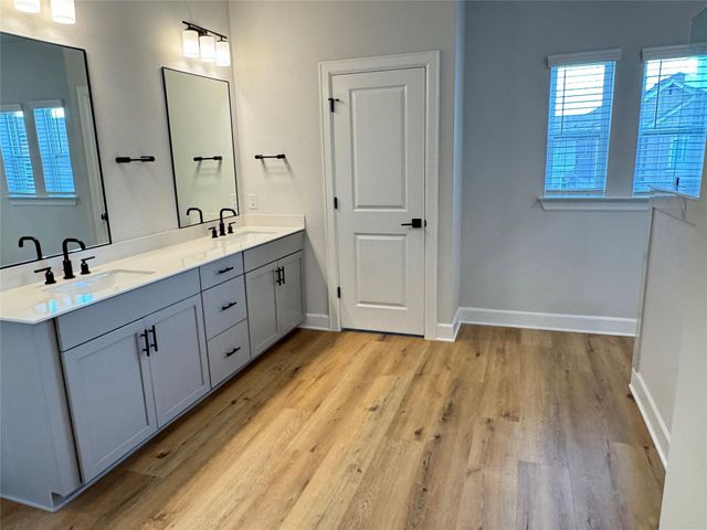 3000 Chisholm Trail RD 63, Round Rock, TX 78681
