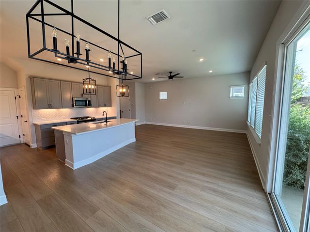 3000 Chisholm Trail RD 63, Round Rock, TX 78681
