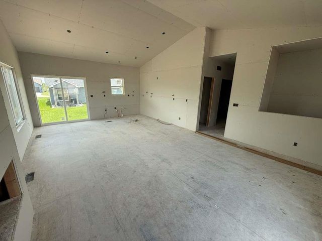 5067 N Toben Ct., Bel Aire, KS 67226
