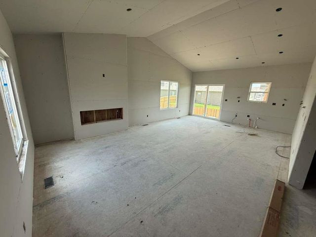 5067 N Toben Ct., Bel Aire, KS 67226