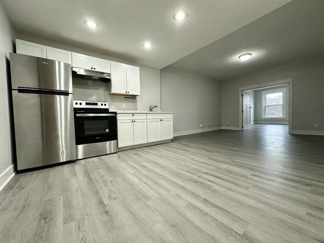 1336 Portage Street, Kalamazoo, MI 49001