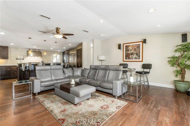 3165 Bermuda Drive, Costa Mesa, CA 92626