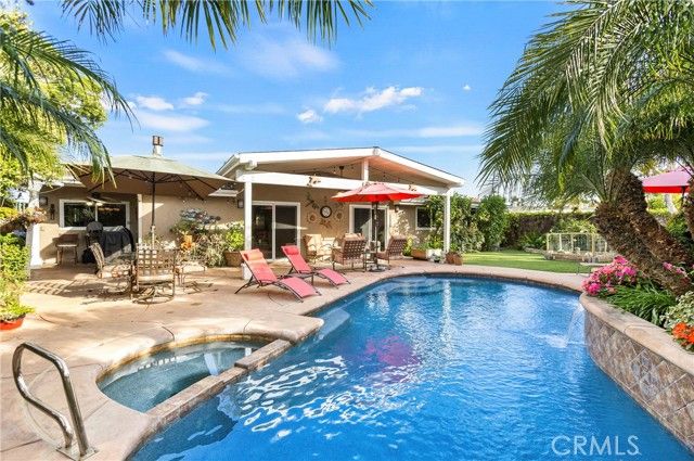 3165 Bermuda Drive, Costa Mesa, CA 92626