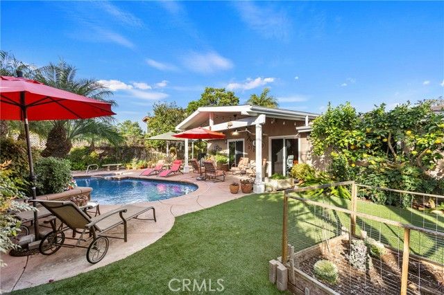 3165 Bermuda Drive, Costa Mesa, CA 92626