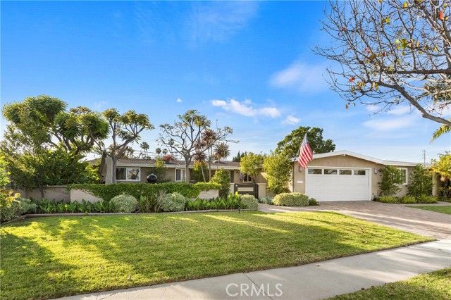 3165 Bermuda Drive, Costa Mesa, CA 92626