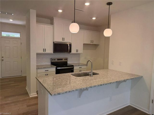 210 Parker Lane, Mebane, NC 27302