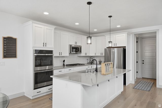 1448 E ERICKSON KNOLL LN, Eagle Mountain, UT 84005