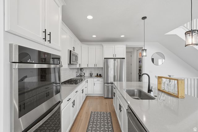 1448 E ERICKSON KNOLL LN, Eagle Mountain, UT 84005