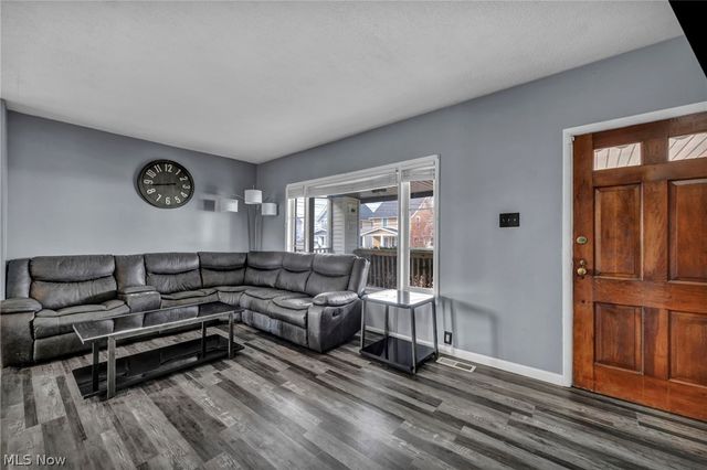 4725 Wichita Avenue, Cleveland, OH 44144