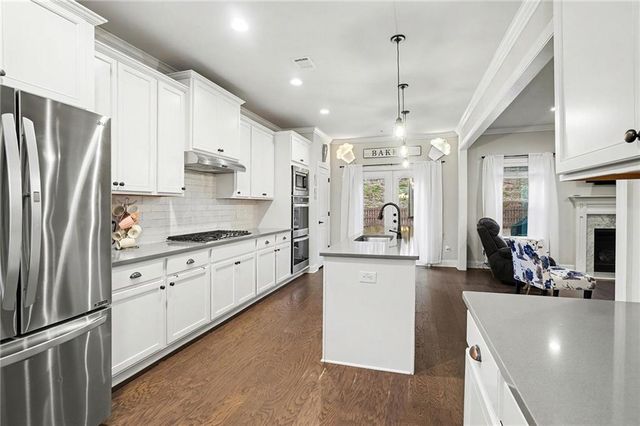 1835 Hidden Creek Drive, Hoschton, GA 30548