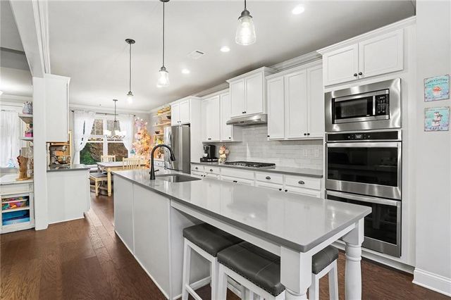 1835 Hidden Creek Drive, Hoschton, GA 30548